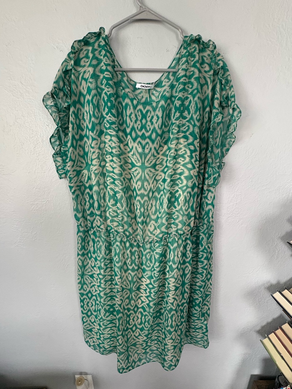 DKNY Green and Cream Ikat Print Short Dress